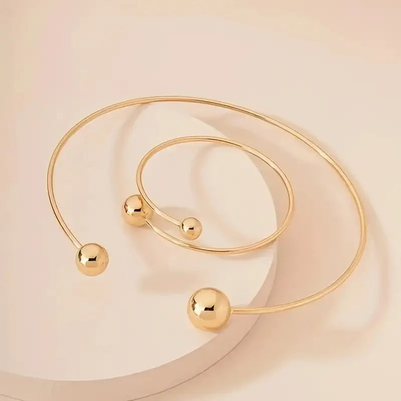 Liana – Sculpted Gold Collar & Cuff Set