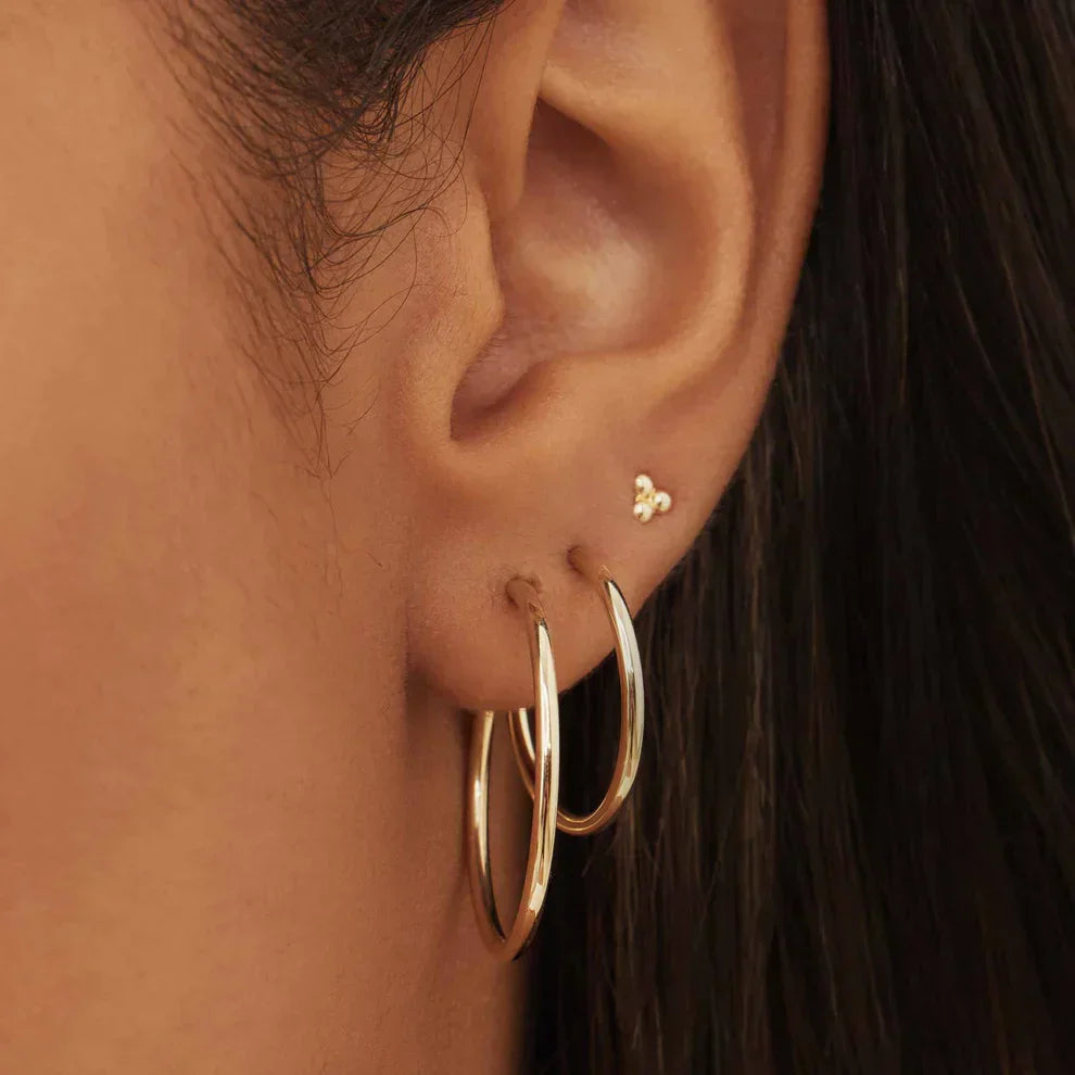 Mara – Sleek Gold Earrings
